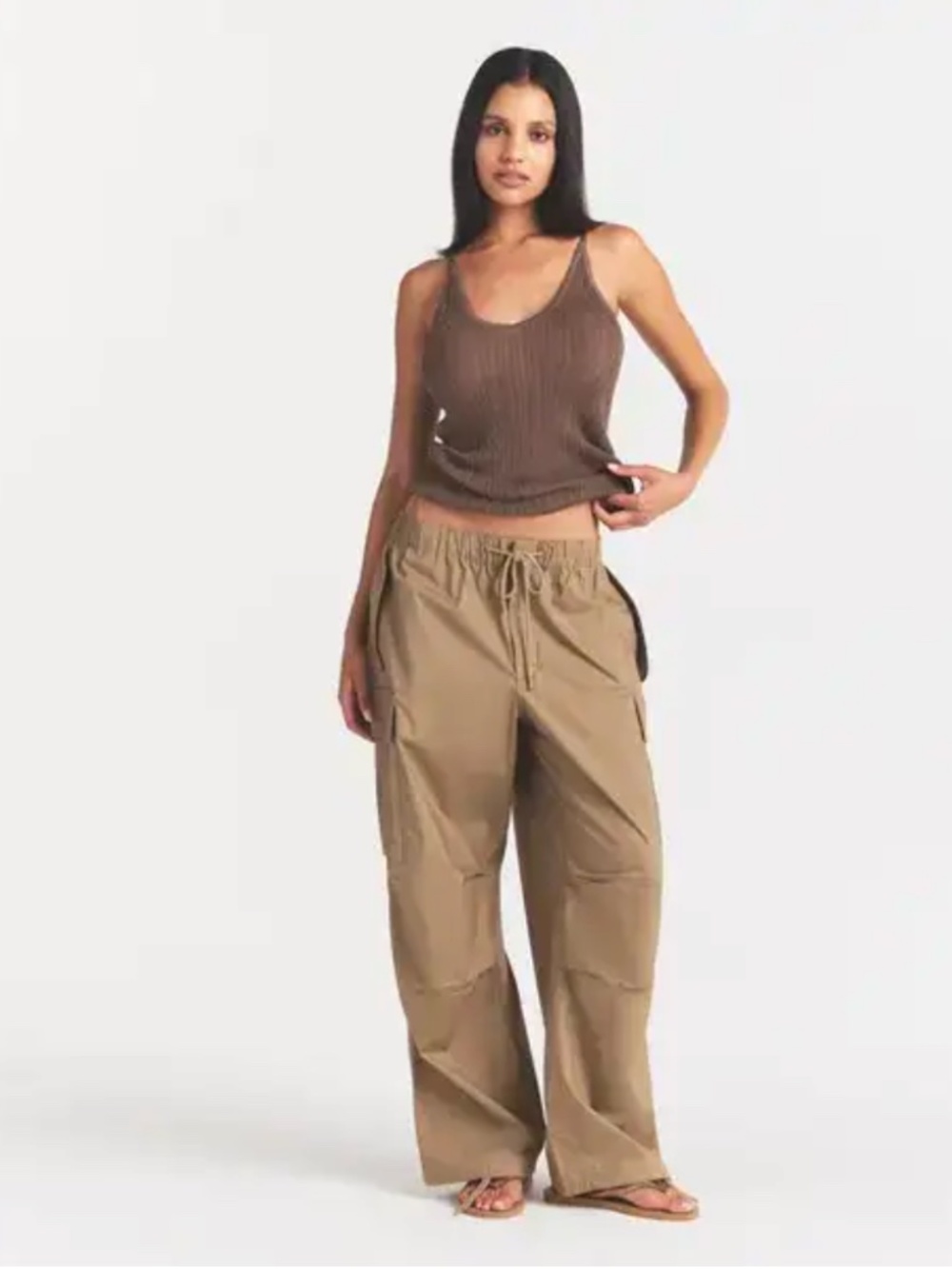 Skims Low Rise Cargo Pants in Desert color Size Small Runs big NWT